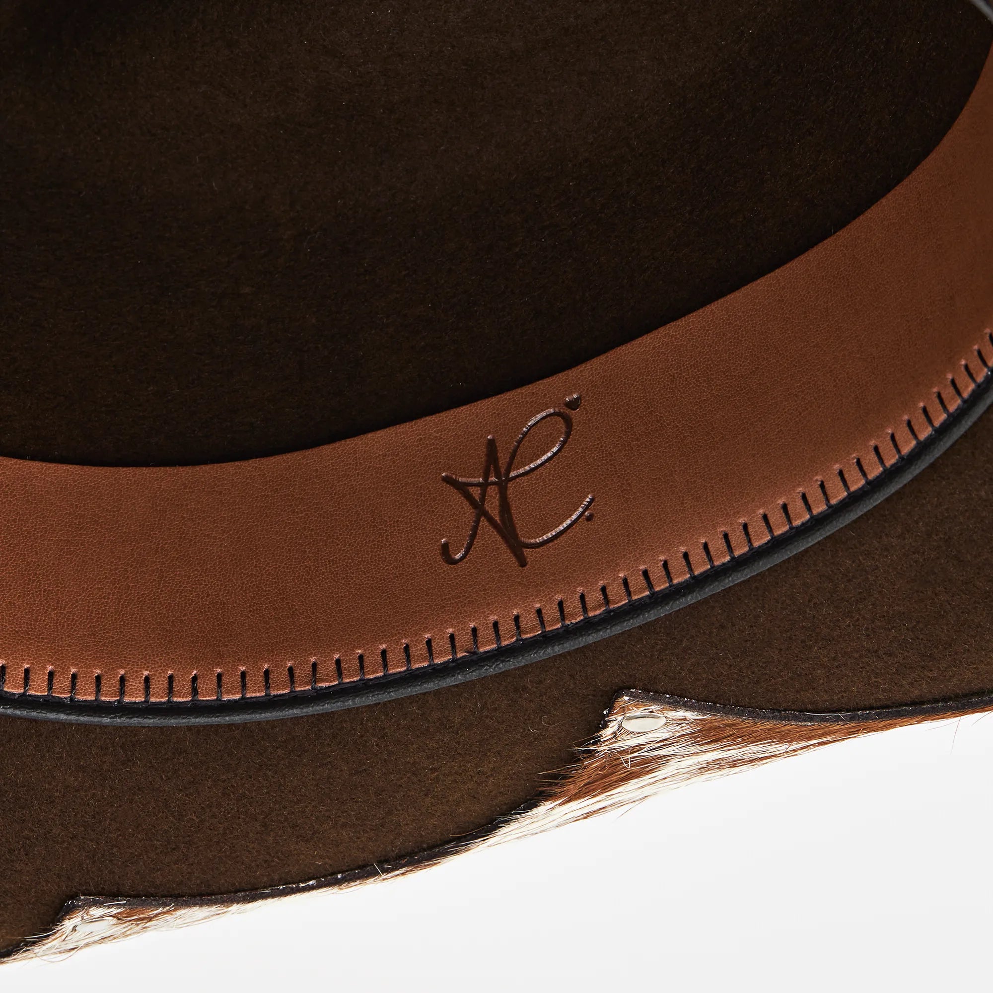 Chapéu Ana Castela - Herança Couro Marrom