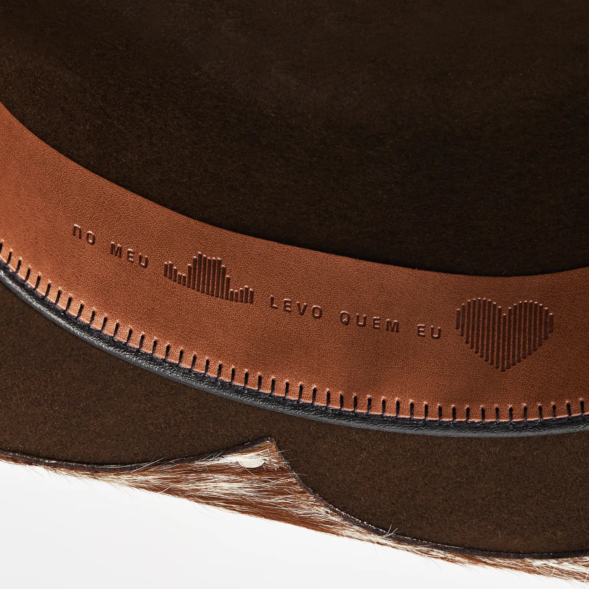 Chapéu Ana Castela - Herança Couro Marrom